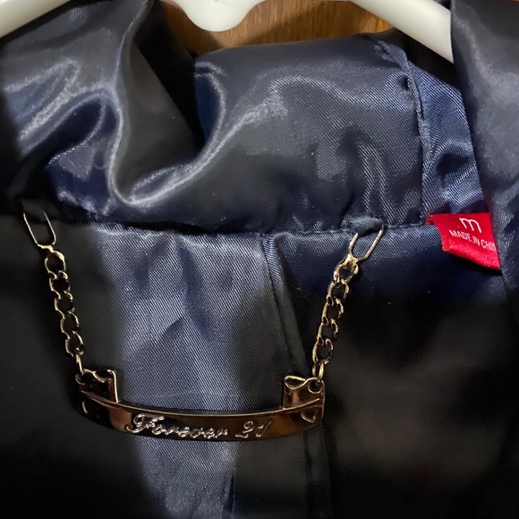 Jacket/Coat - Picture 2 of 3